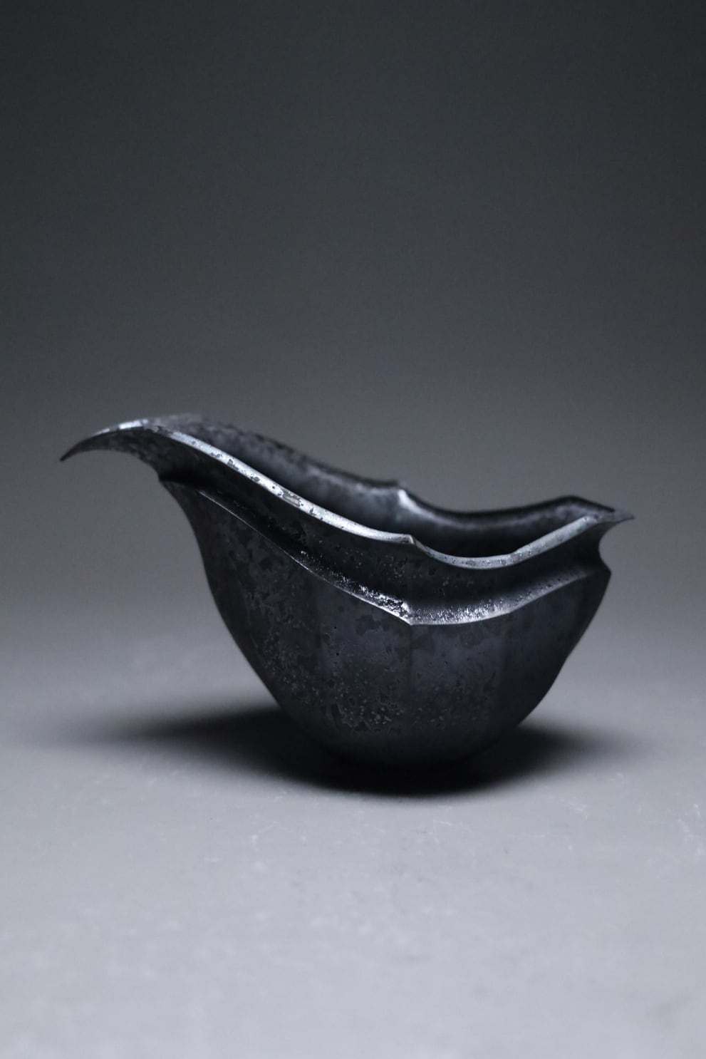 kaleido 片口 M -黒煌-