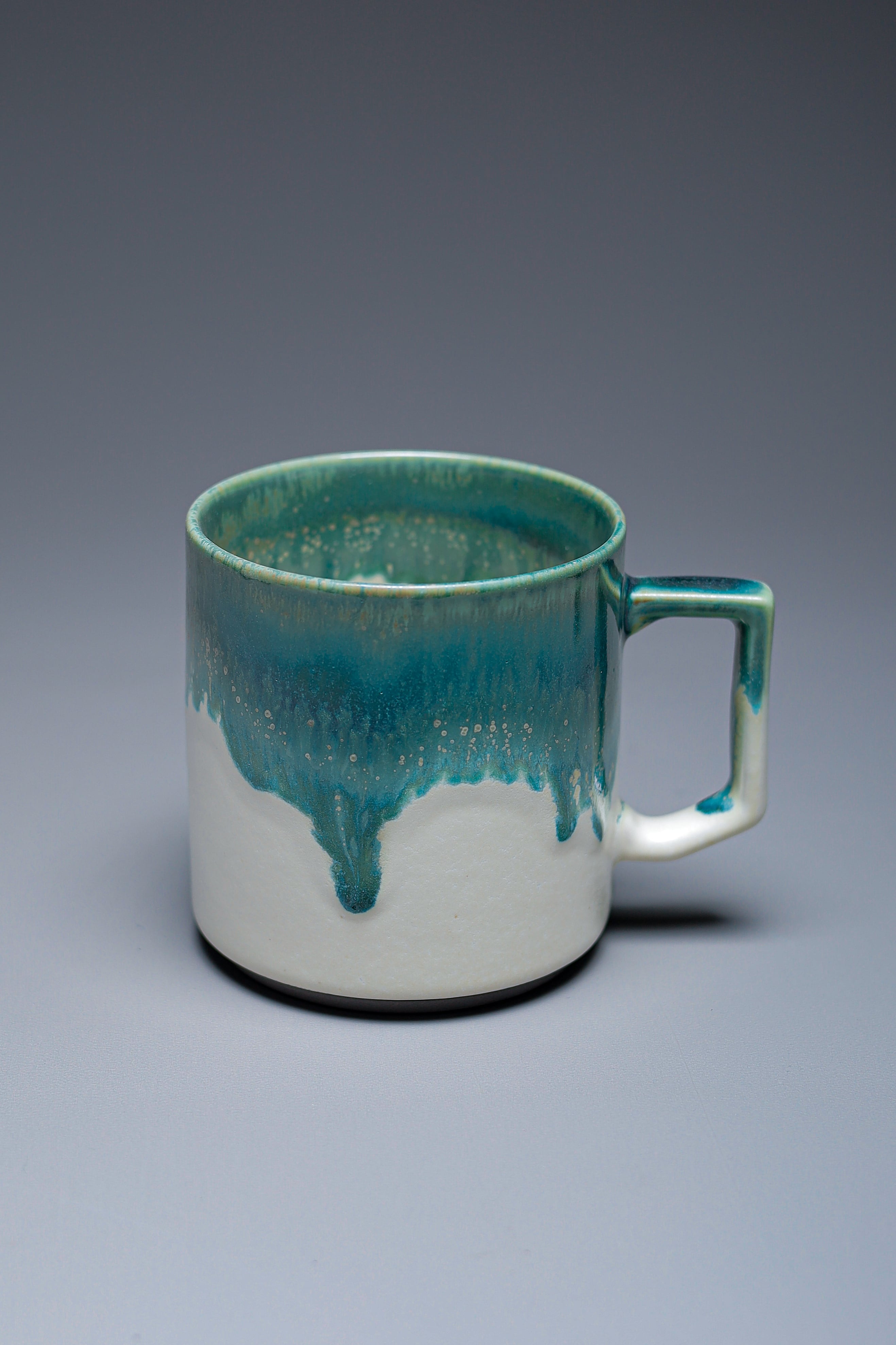 G-E-N stackable mug -melty green-